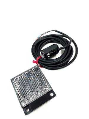 Sensor Fotoel. Retro. 5 m 10/30 VCC 3 Fios PNP NA SRR5T-11R1PP-RTP 14395303 *