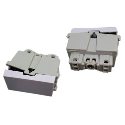 Modulo Universal Pulsador Branco Refinatto 13798332 *