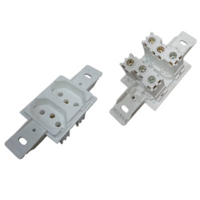 Tomada Emb 2 P + T 20 A Dupla s/ Espelho Klin Branco 13330083*